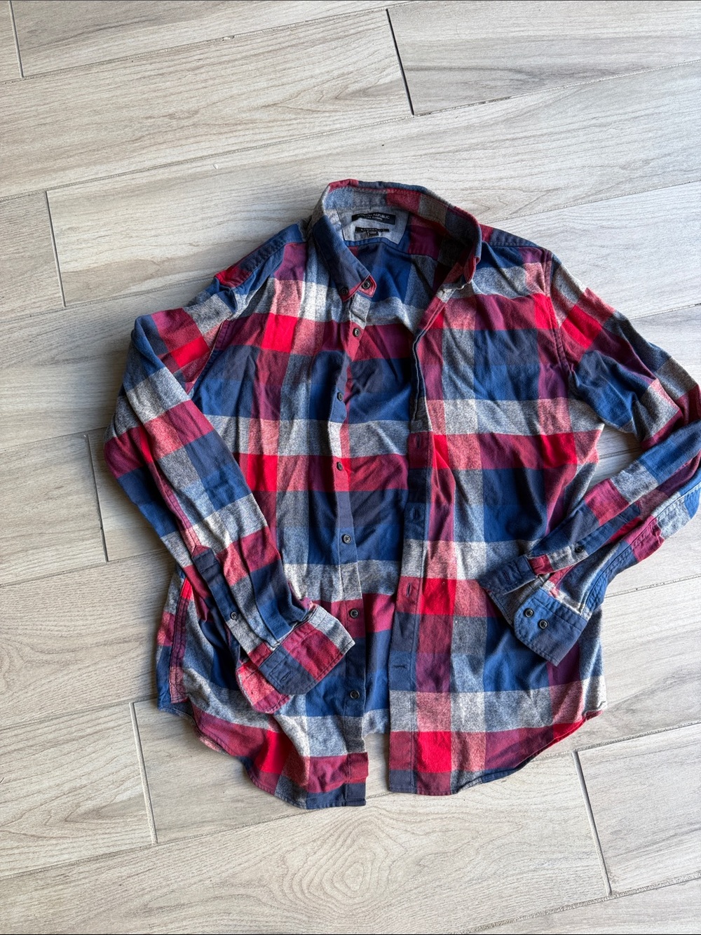 Banana Republic Red, Blue and Gray Plaid Button-Down Shirt